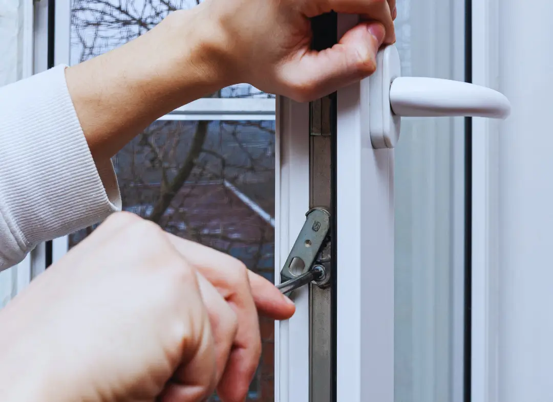 Réparation serrure de fenêtre Pont-Saint-Esprit